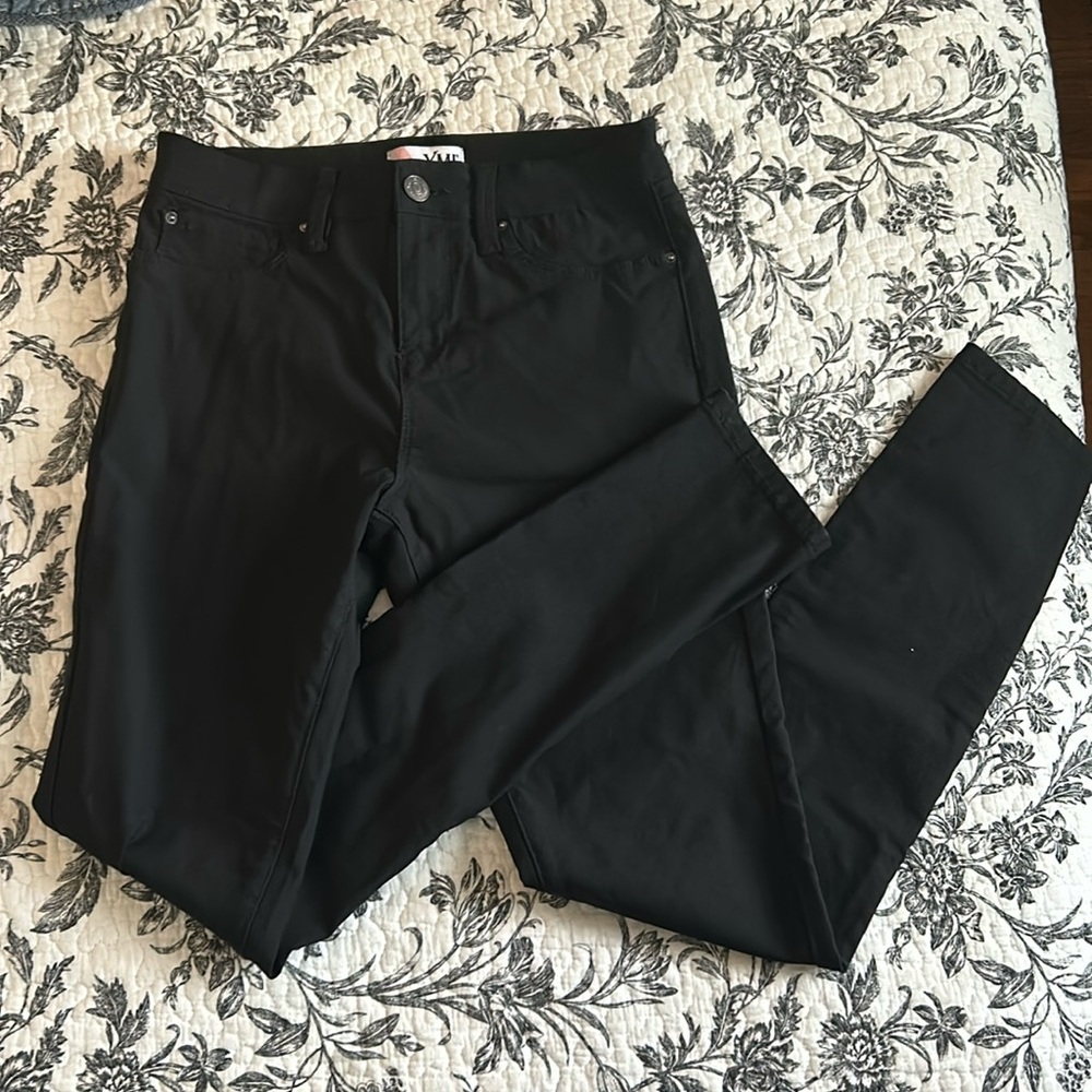 Women’s YMI Black Stretchy Skinny Jeans